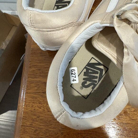 Vans Old Skool Shoes Women 9.5 Ballet Pink Champagne Satin Ribbon Laces Skate - Picture 10 of 10